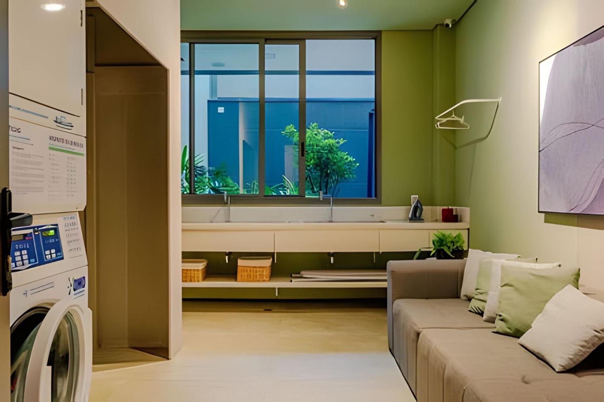 705 Lux Allianz Park Apartment *