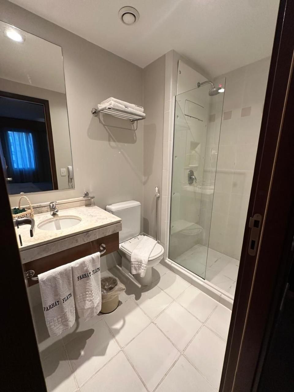 Flat 246 - Avenida Ibirapuera, Moema - Sao Paulo