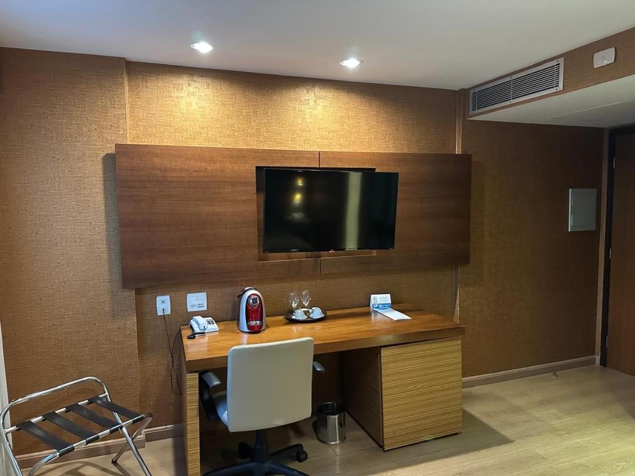 Flat 246 - Avenida Ibirapuera, Moema - 4* Sao Paulo