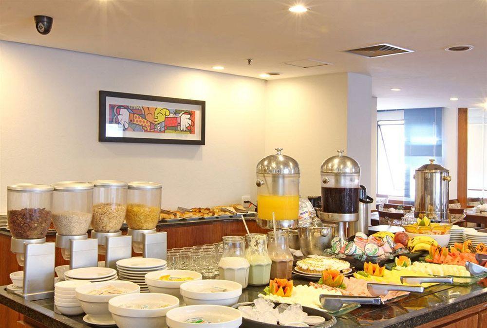 Hotel Travel Ibirapuera 3*