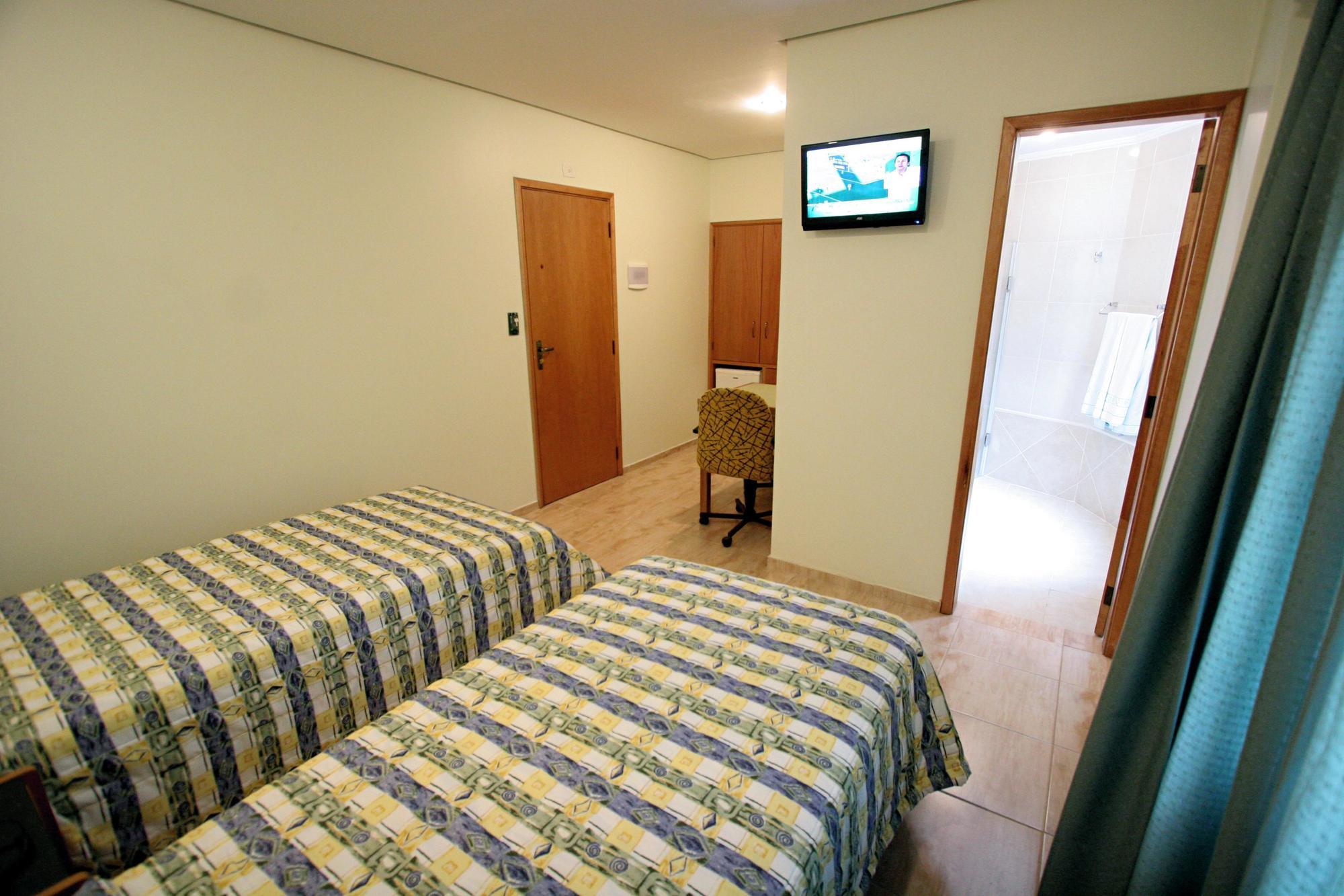 Hotel Cinelandia 3*