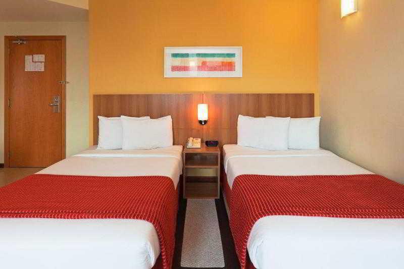 Hotel Express Avenida Sumare