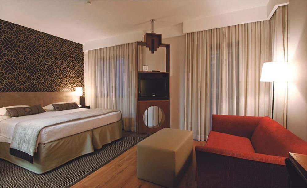 Estanplaza Funchal Faria Lima 4*