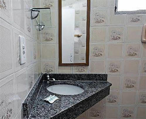 Alameda Park Hotel 2*