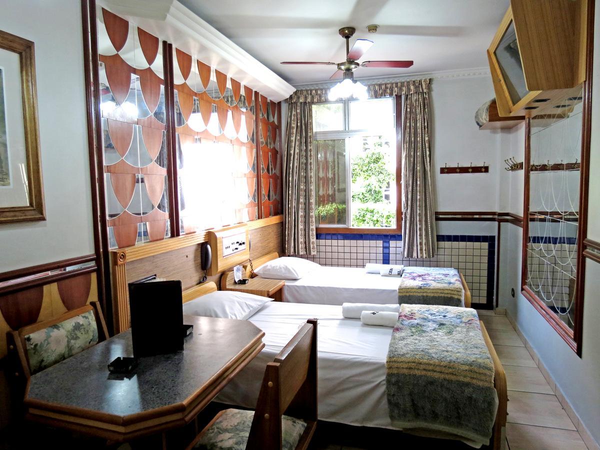 Pallion Center Hotel