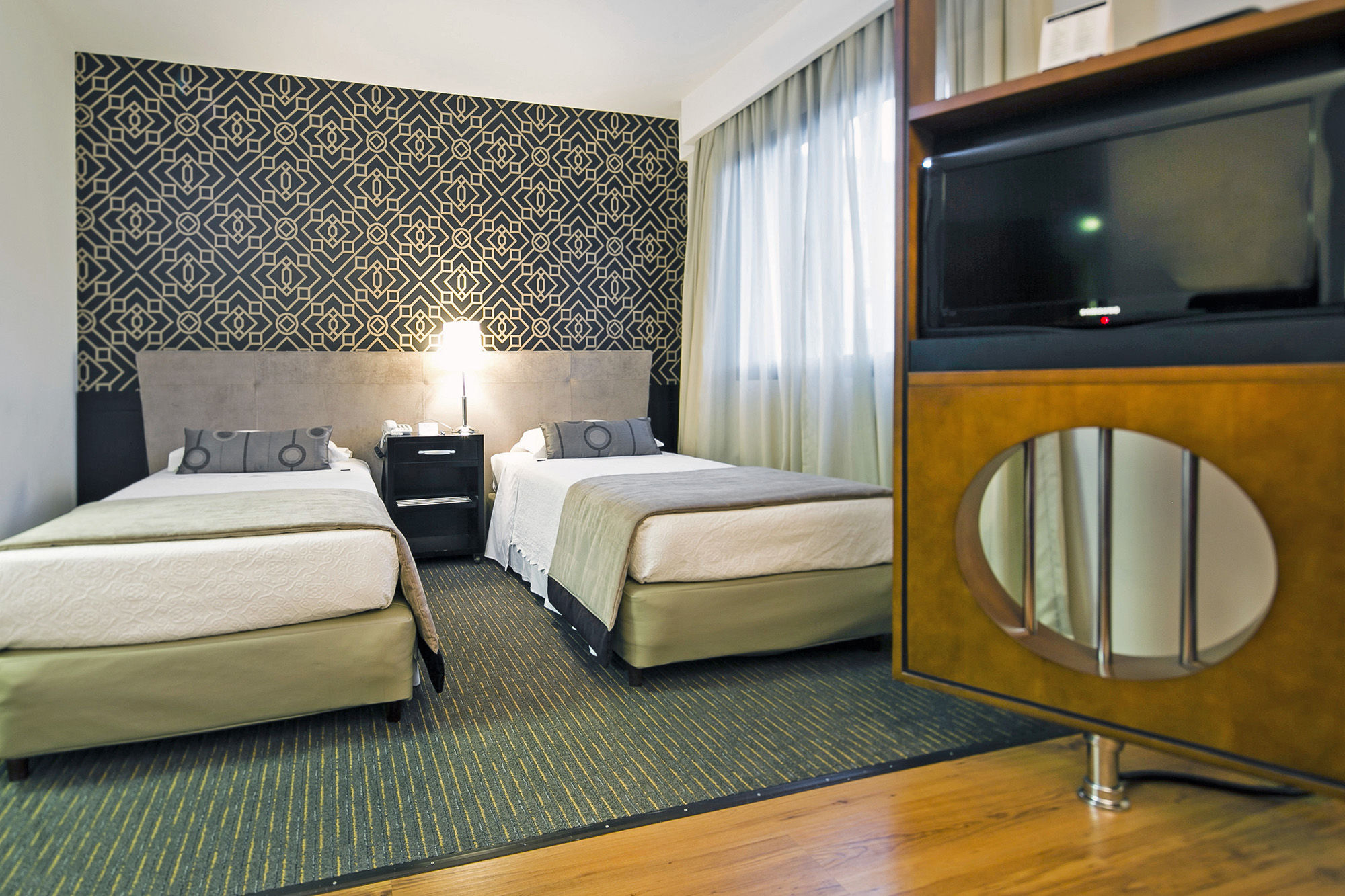 Estanplaza Funchal Faria Lima Hotel 4*