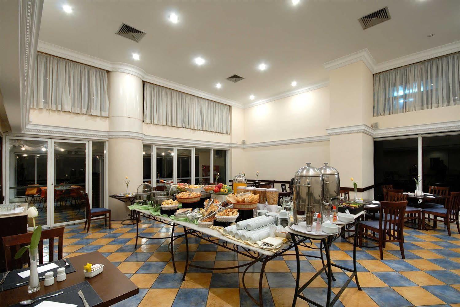 Hotel Intercity Interative Jardins 4*
