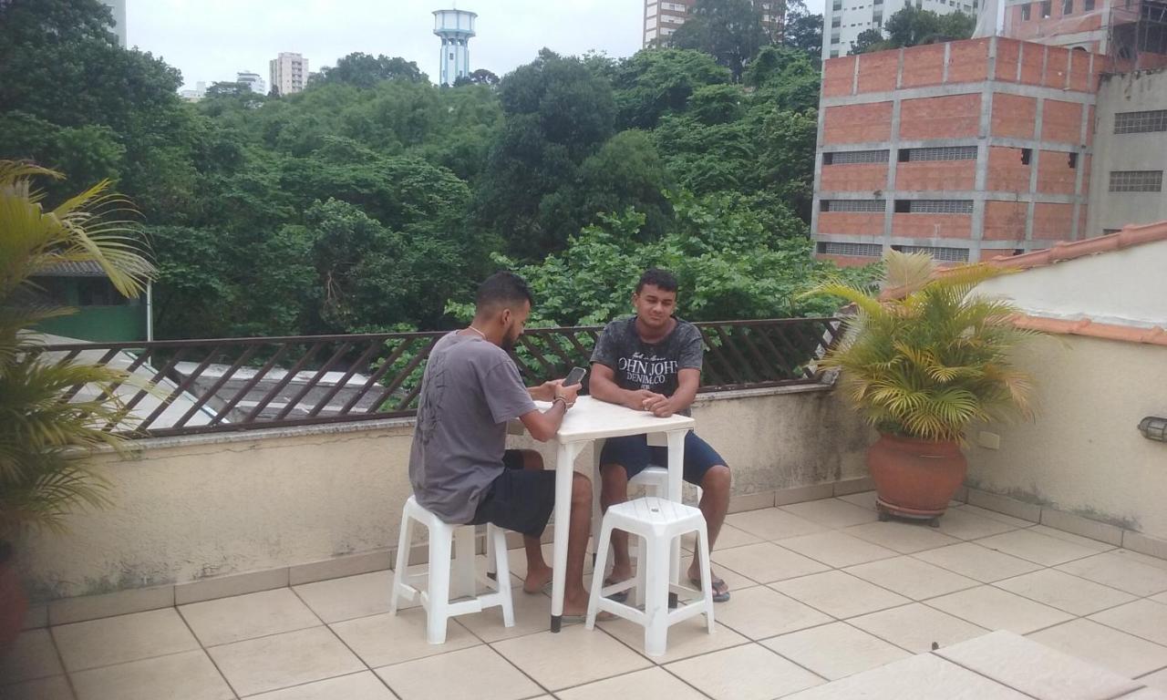 Edward Monthy Blacky Hospedagem domiciliar *