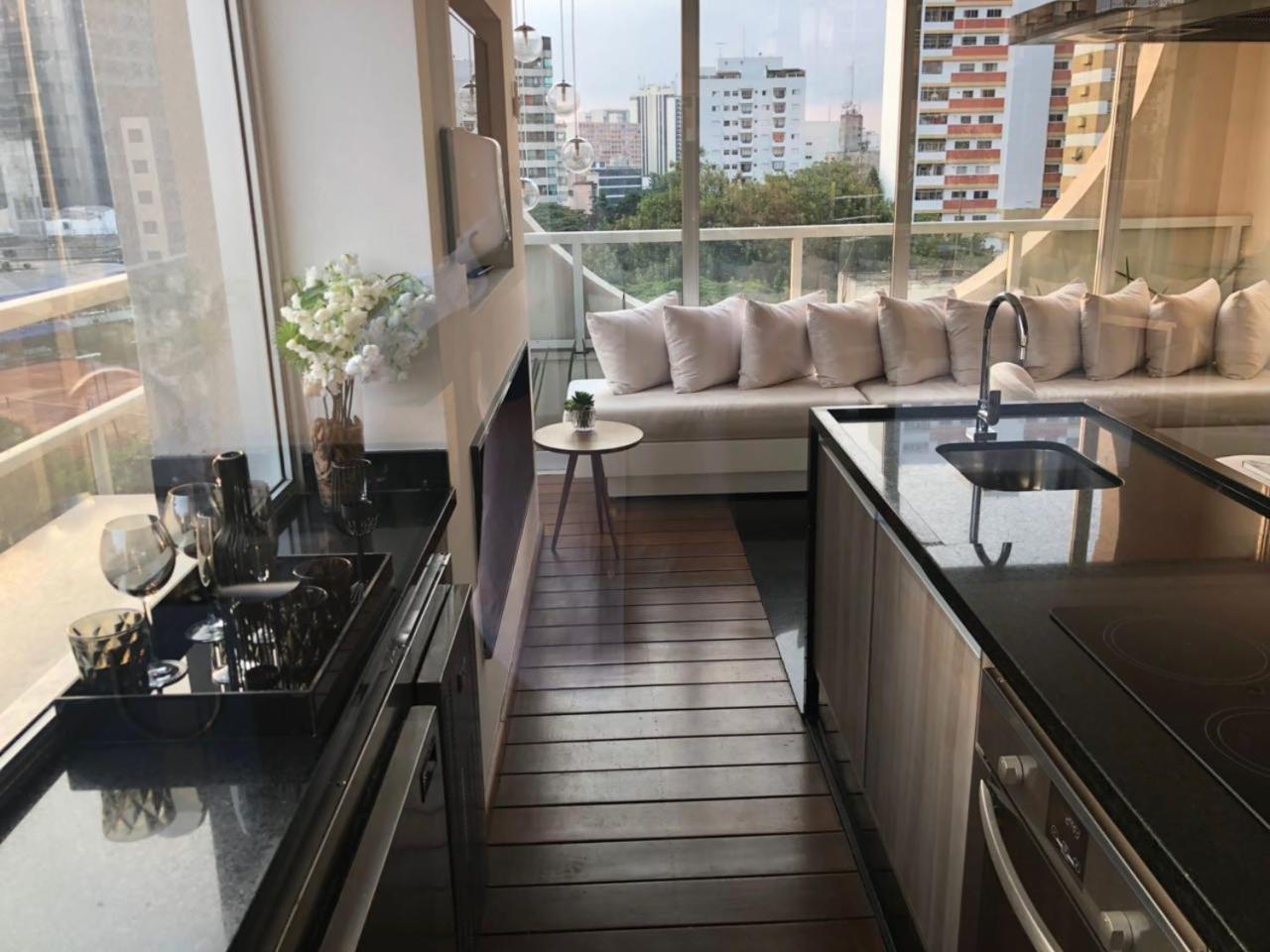 Moderno Apto Com Piscina Rua Augusta E Frei Caneca São Paulo