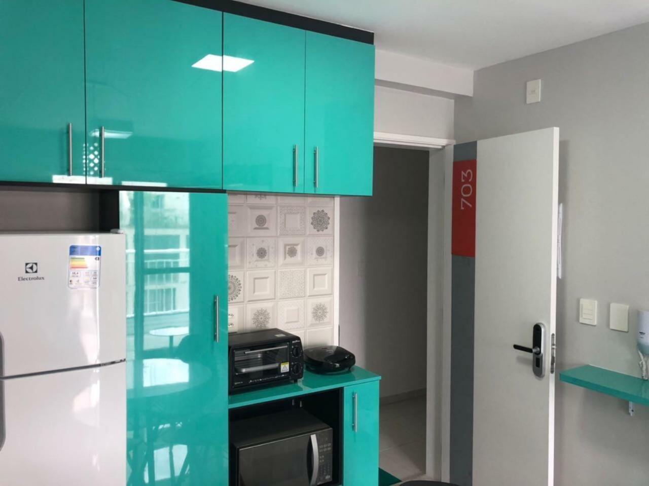 Apto Novo - Um Bloco Do Metro Republica Apartment