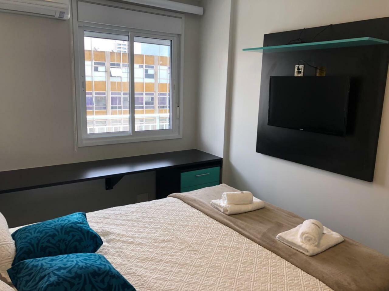 Apto Novo - Um Bloco Do Metro Republica Apartment