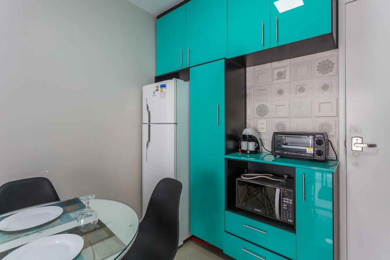 Apto Novo - Um Bloco Do Metro Republica Apartment