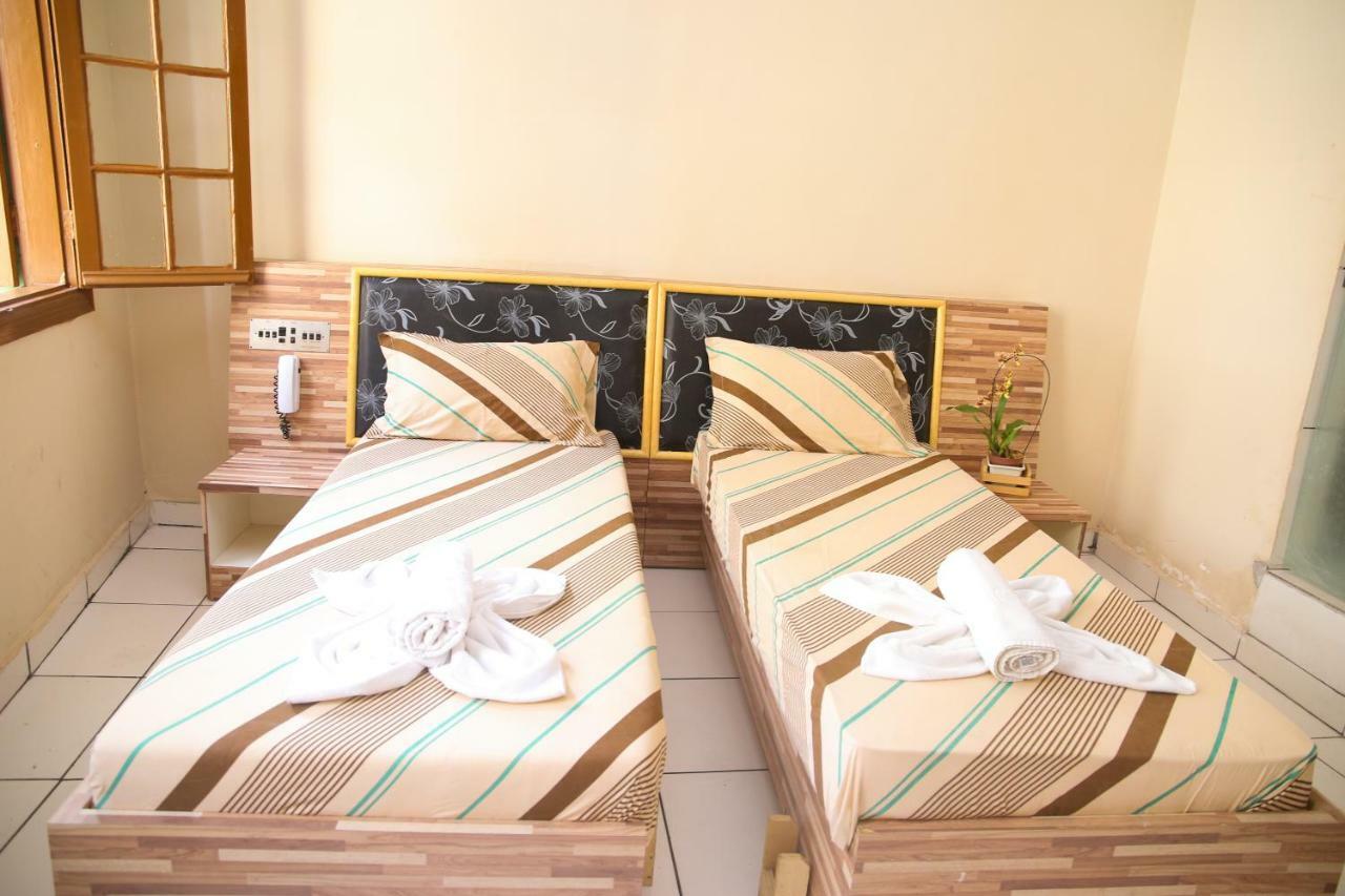 Hot Bras Hotel 3*