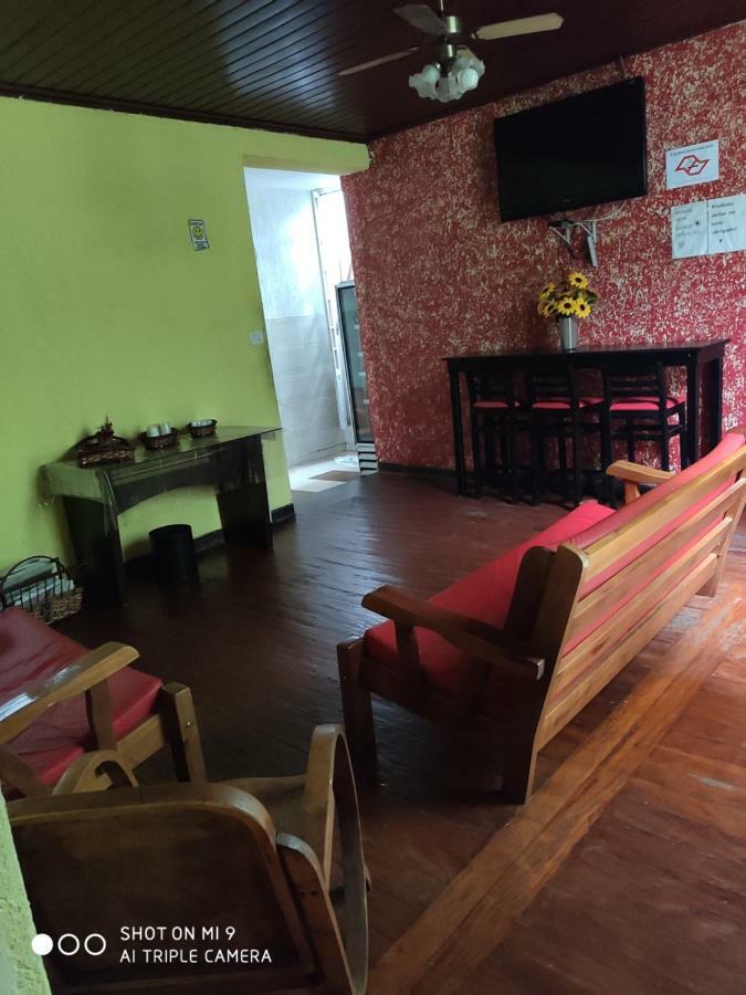 Alges Hotel