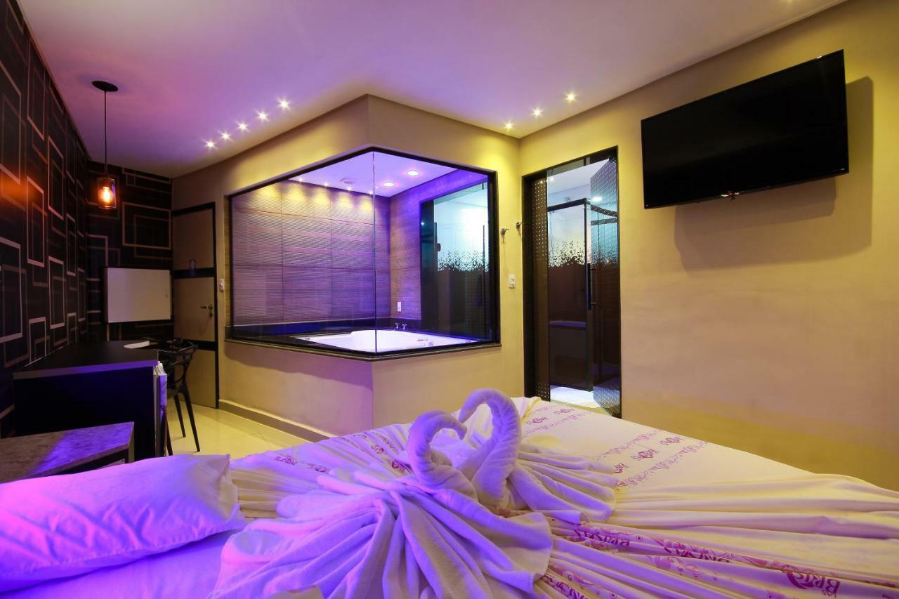 Hotel do amor Las Brisas *