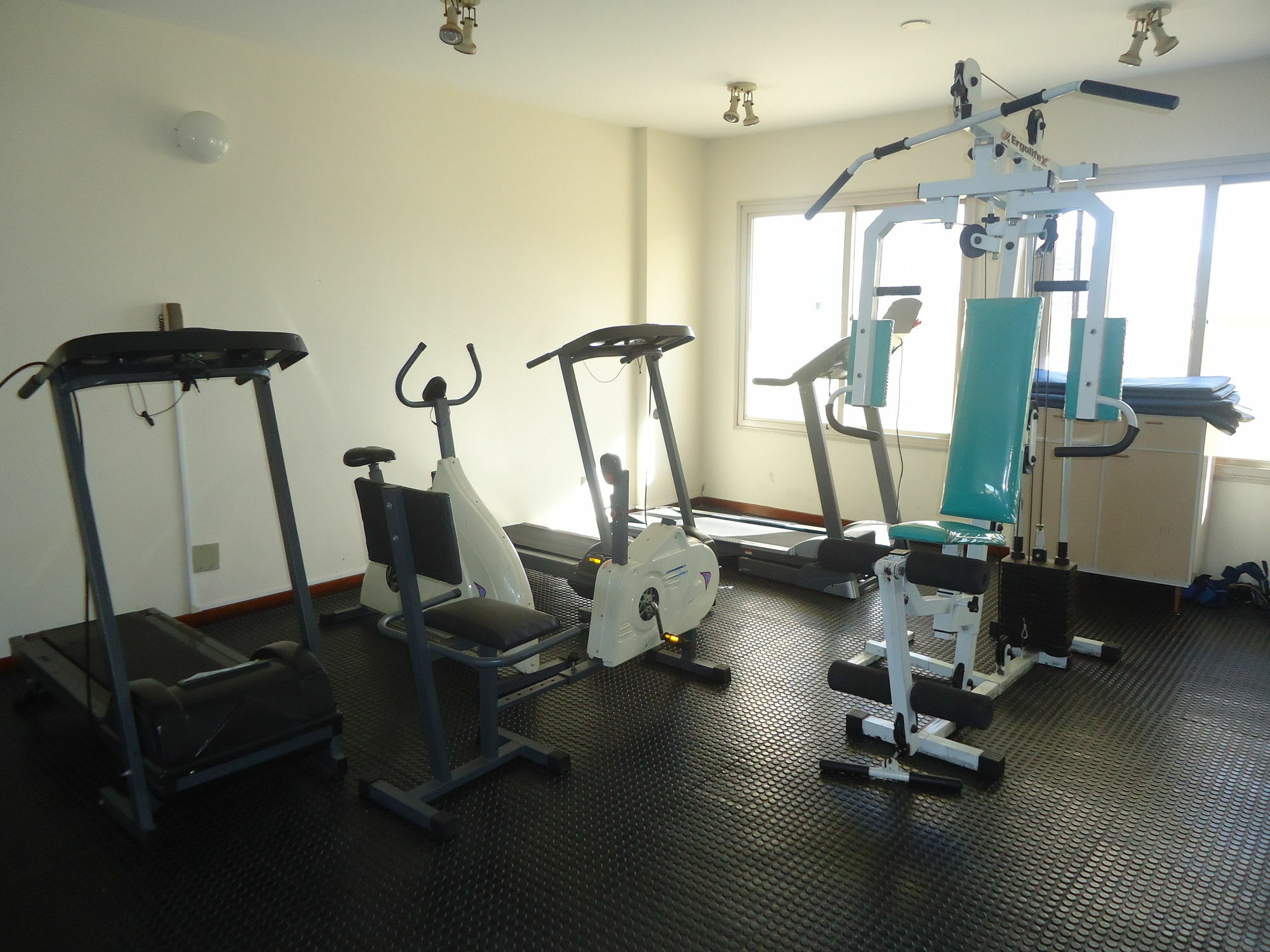 Aparthotel Residencial Geneve 2*