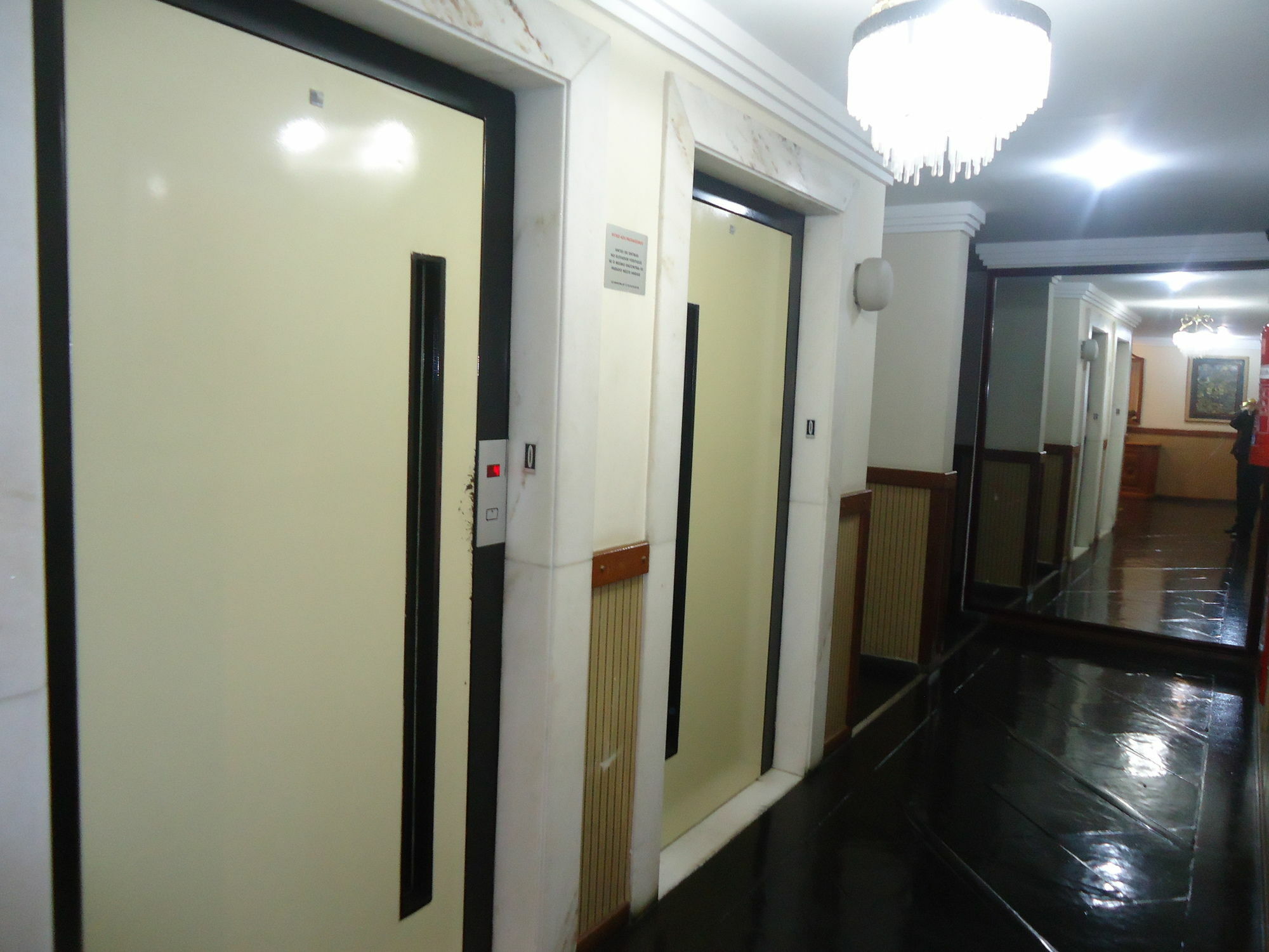Residencial Geneve Aparthotel 2*
