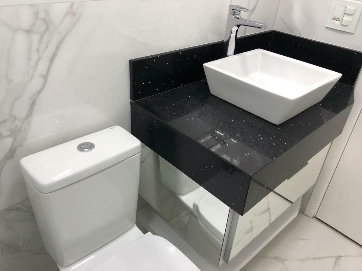 Apartamento Elegancia E Conforto No Centro Com Garagem E Internet 500mb São Paulo