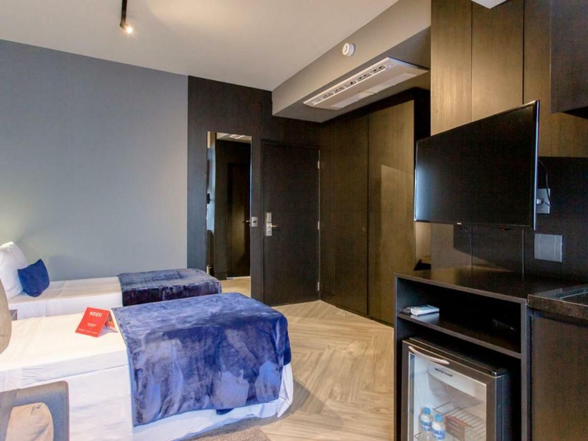 Apartment Housi Bela Cintra