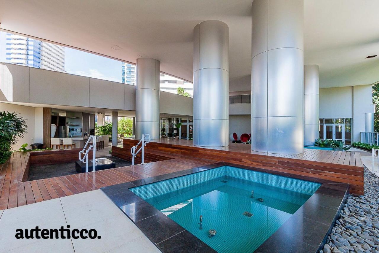 Autenticco - Follow The Eureka Building *