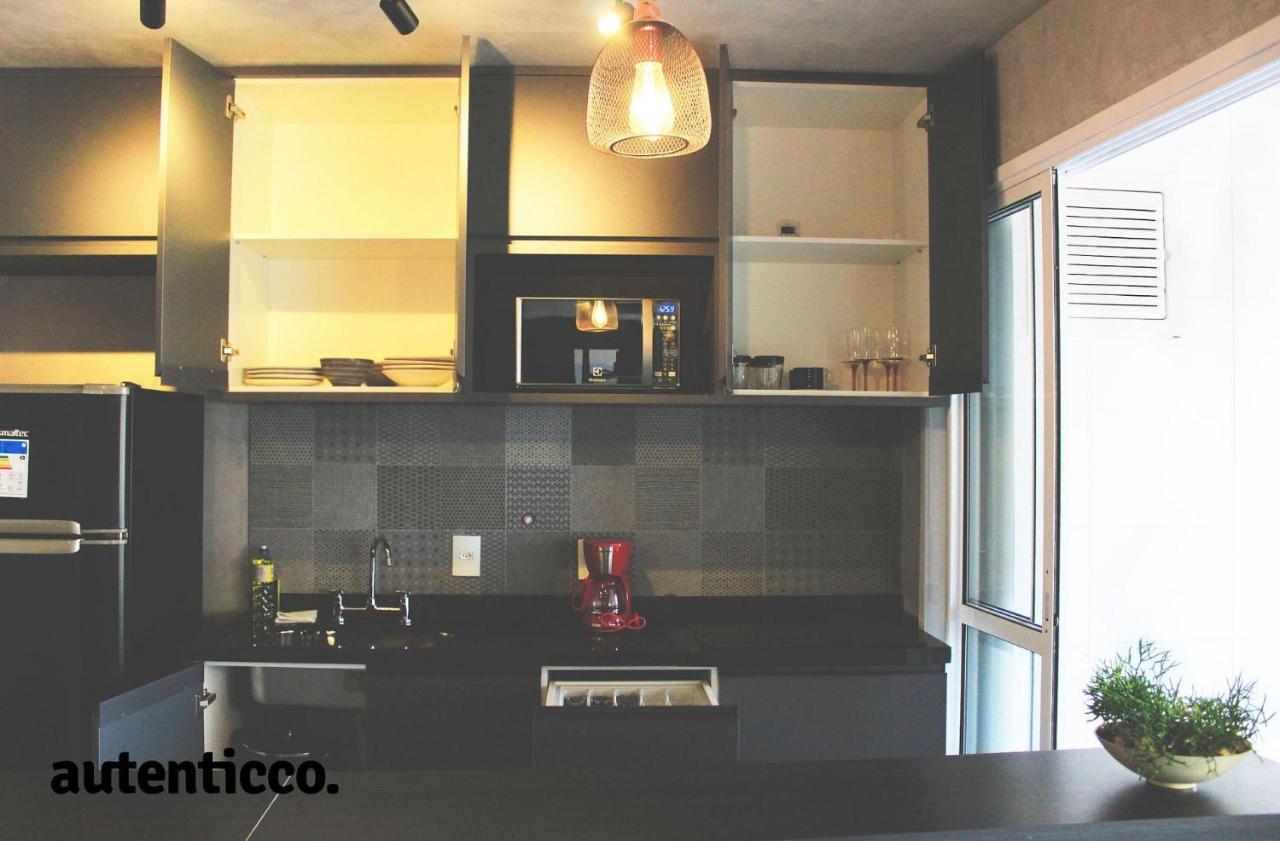 Autenticco - Follow The Eureka Building Aparthotel *