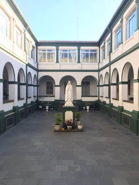 Residencia Mª Imaculada Hospedaria Feminina Homestay *
