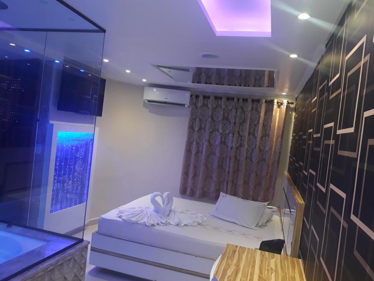 Hotel do amor Las Brisas *