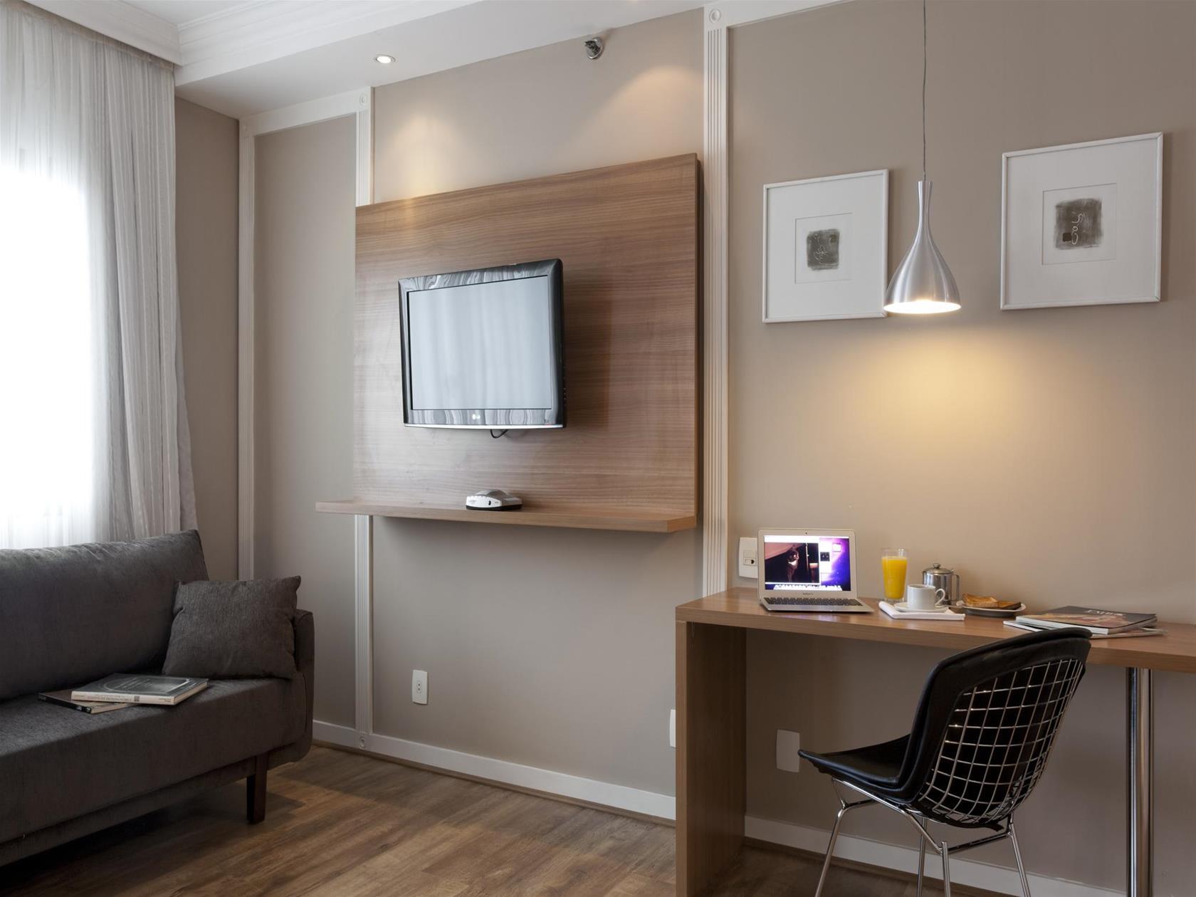 The Universe Executive Flat 3*