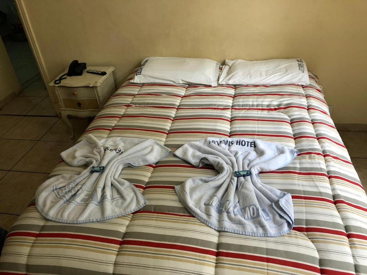Artemis Hotel