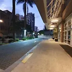 Lindo Apto com piscina e academia prox Av Paulista