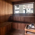 Espaco E Conforto No Centro Com Garagem E Internet 500Mb