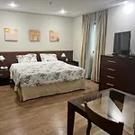 Flat localizado em Hotel no Itaim Bibi