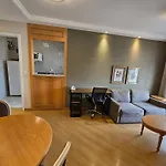 Flat La Maison D\'Stan C/Cozinha E Area De Servico