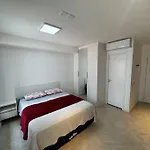 Studio Completo Ar Cond Pinheiros - Sp
