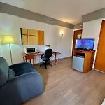 Hotel Live & Lodge - Borges Lagoa 1179 - Uh1003