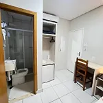 Hotel Salomao - Proximo A 25 De Marco, Bom Retiro, Bras E Rua Santa Efigenia, A 2 Minutos Do Mirante Sampa Sky E Pista De Skate Anhangabau