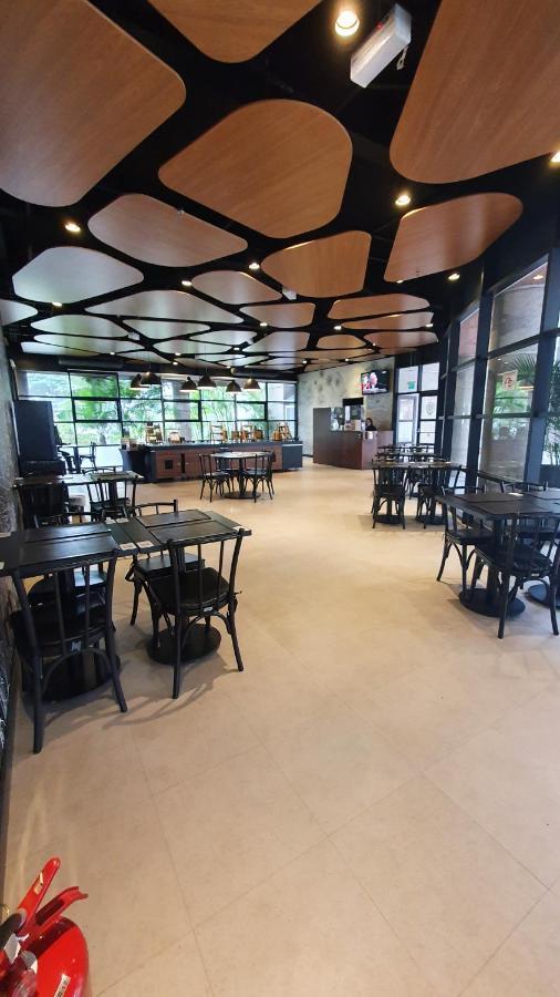 Lindo Apto Com Piscina E Academia Prox Av Paulista Apartamento *