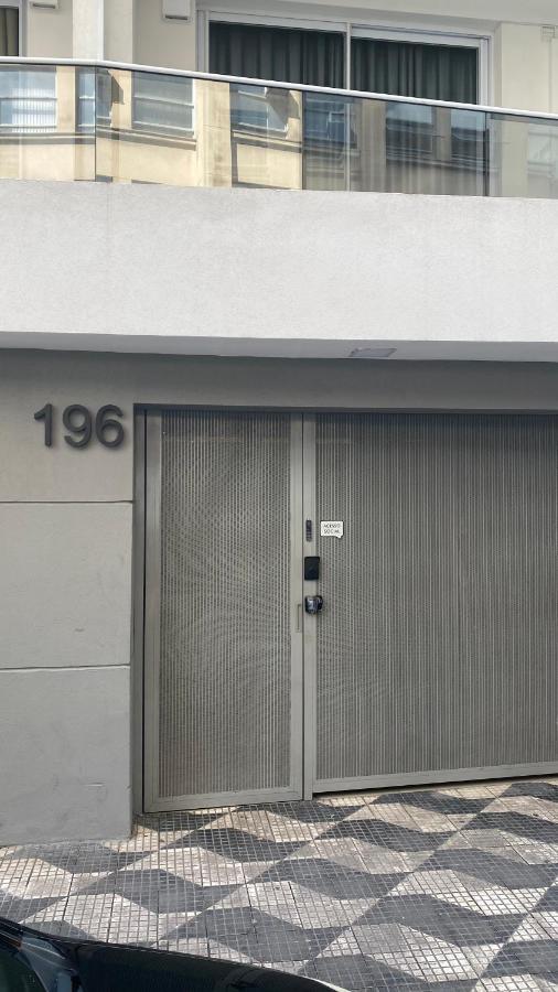 Flat De Luxo Centro Sp Com Piscina,academia,lavanderia,garagem E Seguranca 24h Apartment Sao Paulo