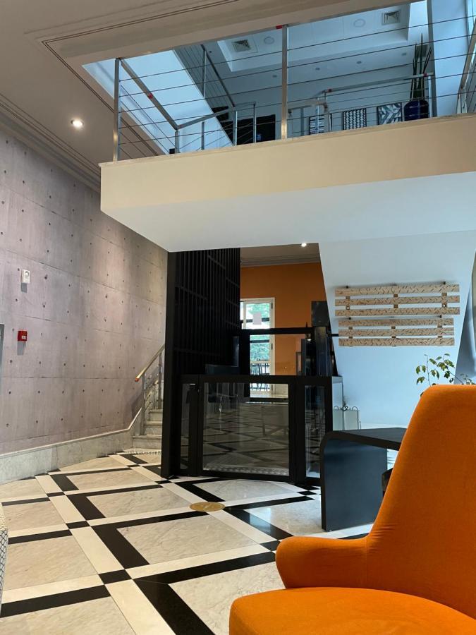 Apartamento Lindo Apto Com Piscina E Academia Prox Av Paulista