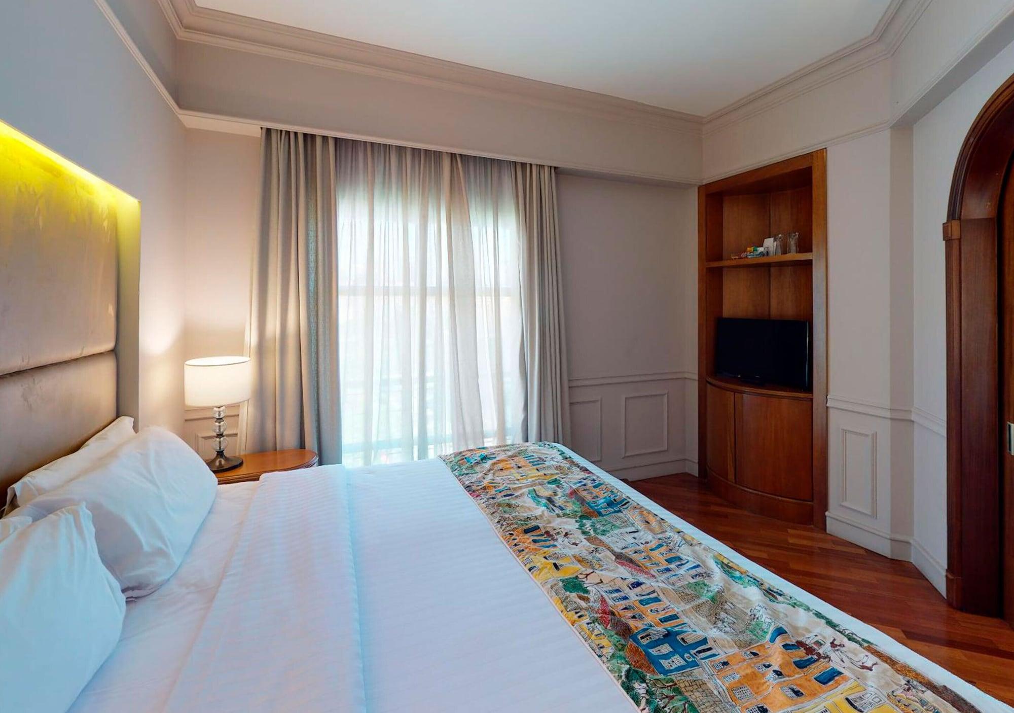 Hotel Gran Estanplaza Berrini 5*