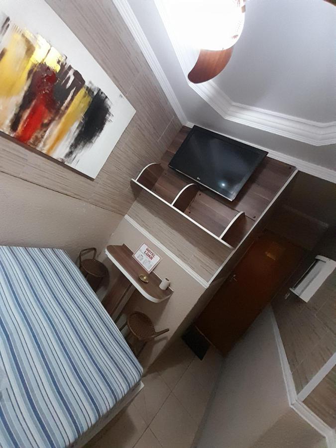 Hotel Luar *