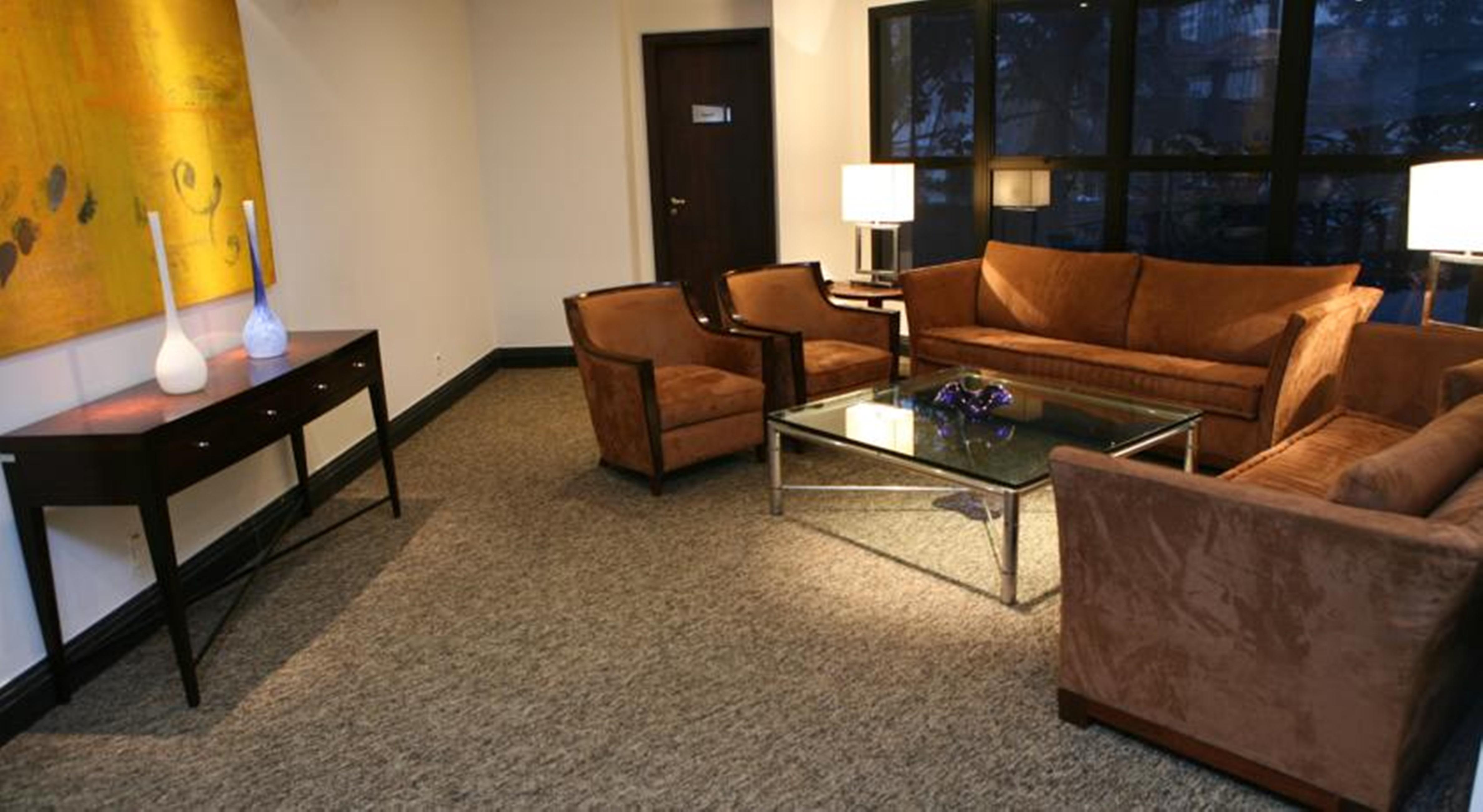 Transamerica Paradise Garden Hotel