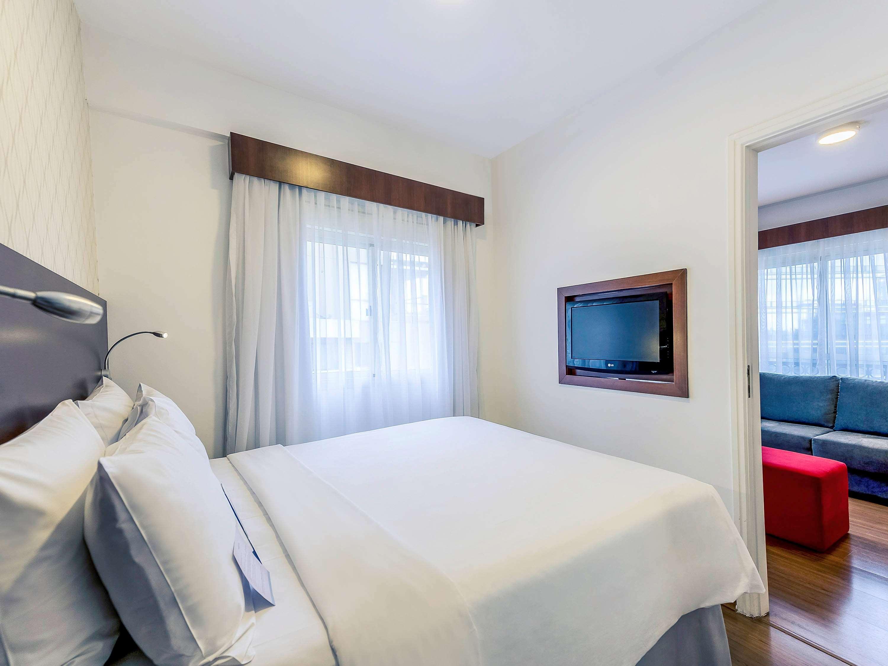 Mercure Jk