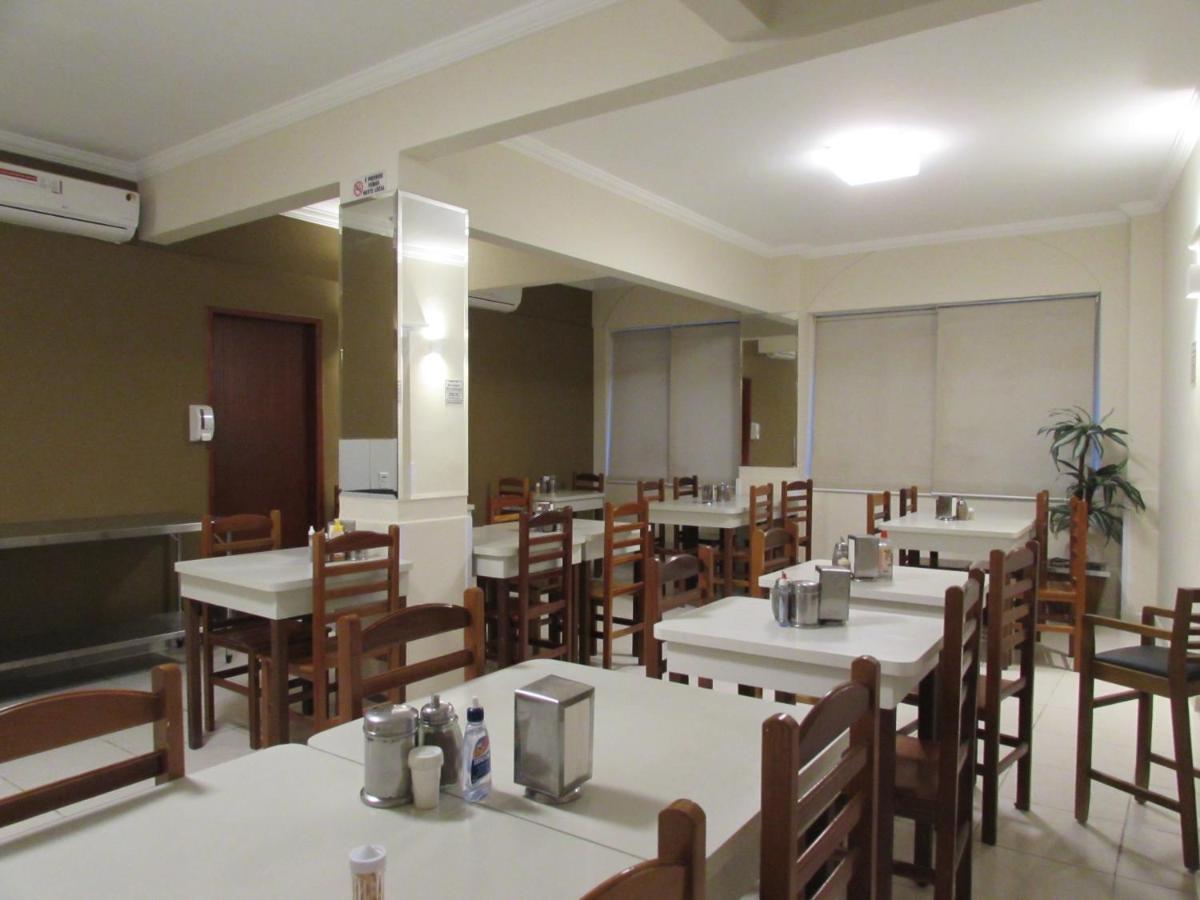 Salomao: Near 25 De Marco & Sampa Sky Hotel 2*