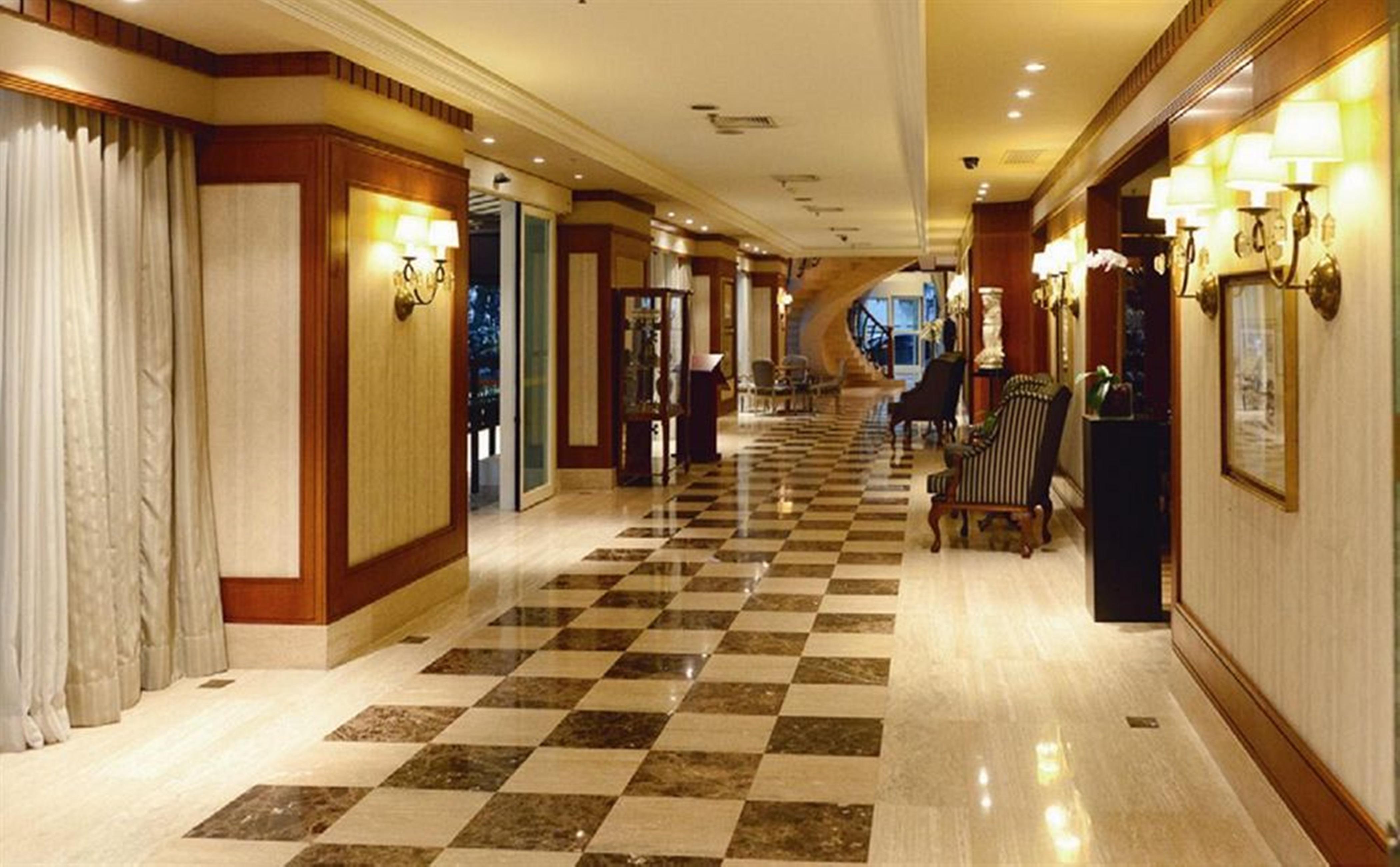 Hotel Gran Estanplaza Berrini 5*