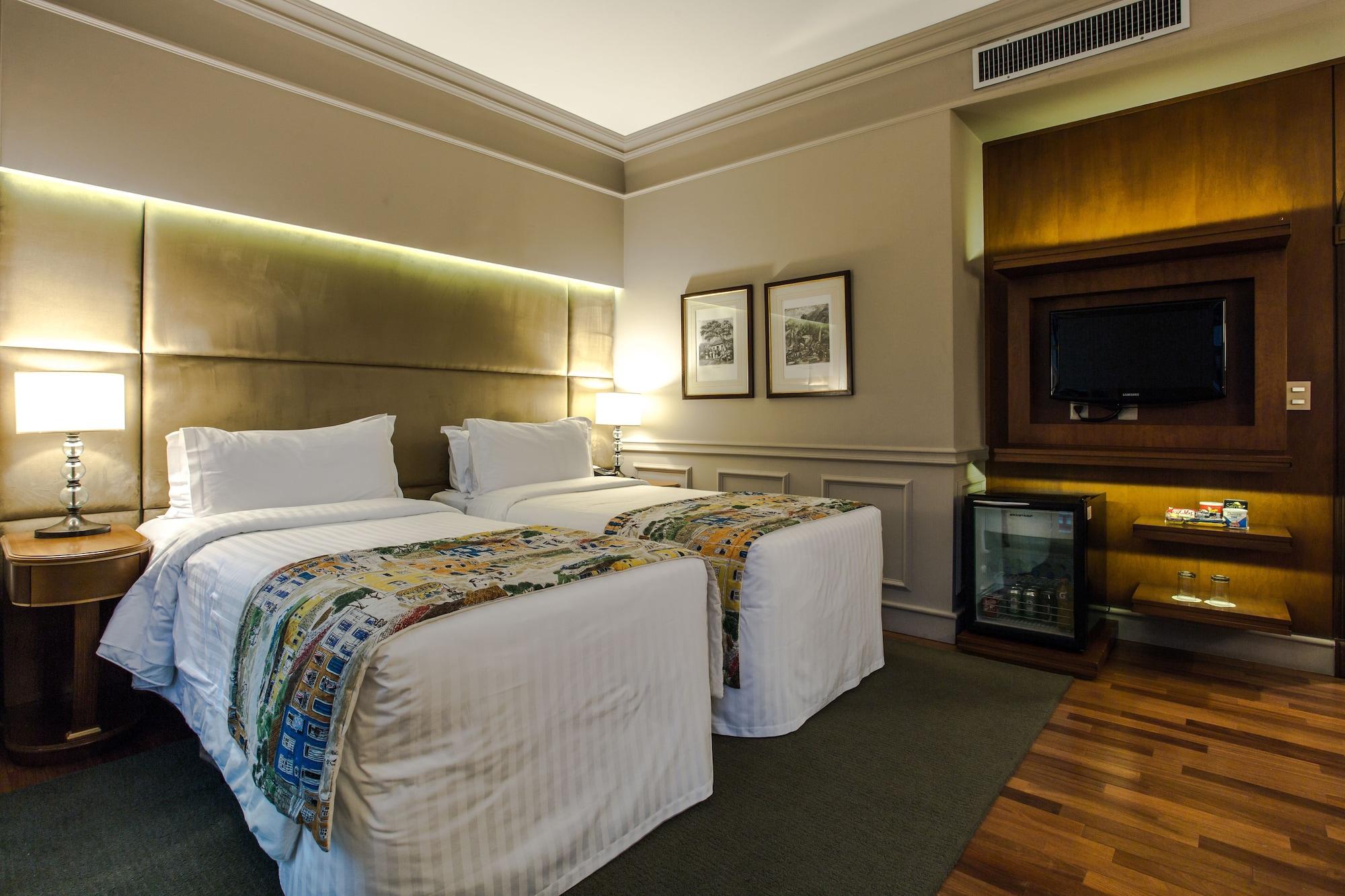 Hotel Gran Estanplaza Berrini 5*