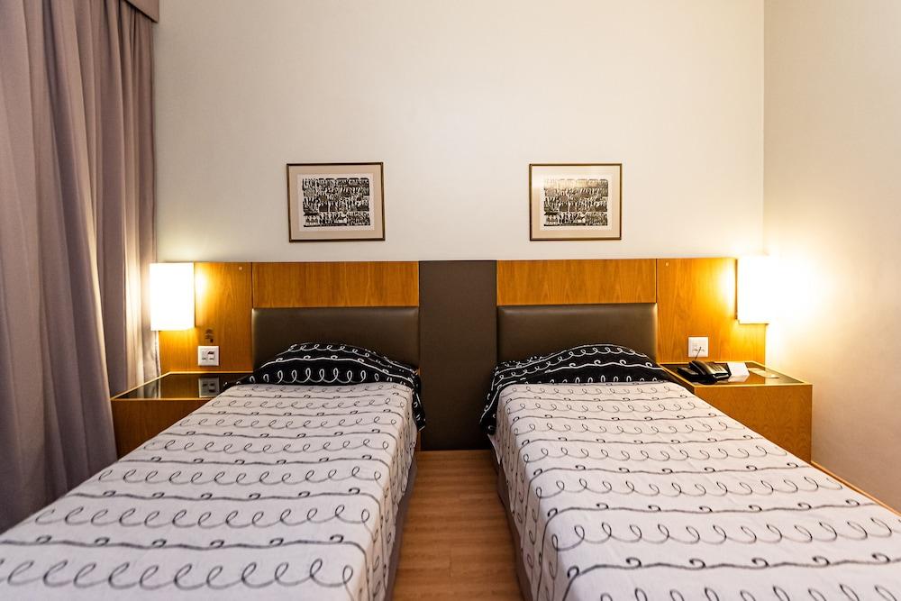 Delplaza Excelsior - By Monreale Hotel 4*