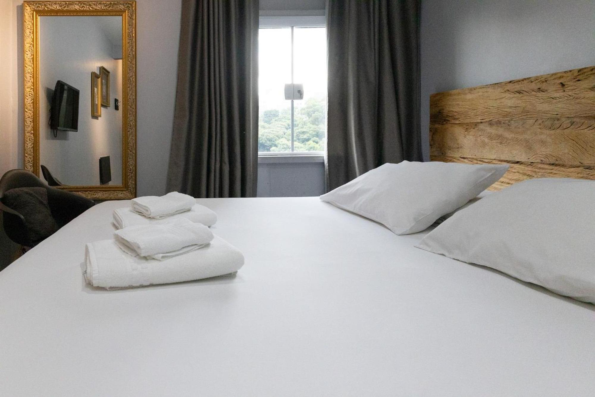 Siqueira Campos Apartment