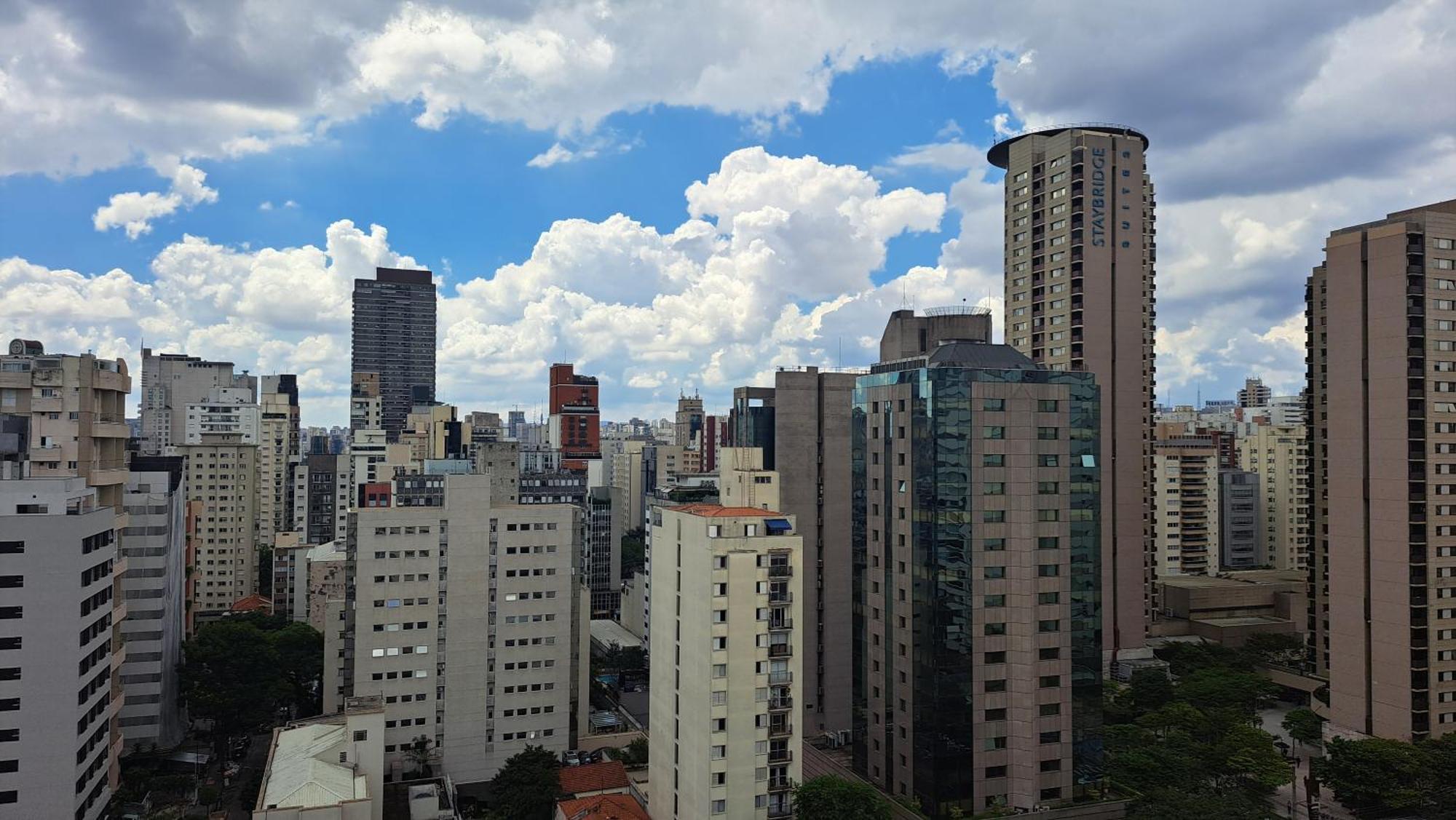 Flat Confortavel - Academia - Piscina - Garagem - Localizacao Do Itaim Bibi * São Paulo