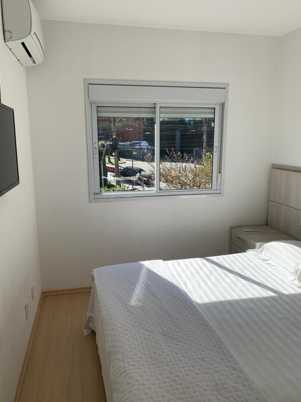 Excelente Apto Ao Lado Do Hospital Einstein Faculdade De Medicina Einstein E Estadio Morumbi Com Garagem Apartamento